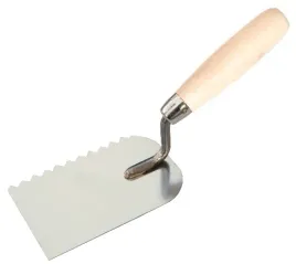 kielnia-nierdzewna-sztukatorska-120-mm-zab-trojkatny-z-przodu-uchwyt-kd1