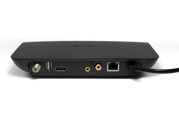 tuner-dvb-s2-xoro-hrs-8920-ip-stan-nowy