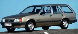 opel-rekord-e-4d-kombi-reperaturka-blotnika-prawy-tyl-1977-1986-austria