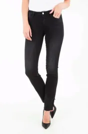 spodnie-guess-w81a06-jeansy-czarne