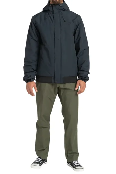 kurtka-meska-billabong-outer-layer-przejsciowa-z-kapturem-kolor-granatowy