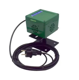 odstraszacz-hermetyczny-na-koty-strong-do-ogrod-4-stronny-na-stopce-230v