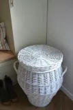 kosz-wiklinowy-barrel-bialy-65-cm
