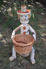 chlopek-brzozowy-z-koszem
