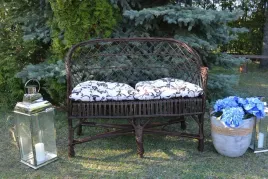 sofa-wiklinowa-regan-kolor-braz-poduszka