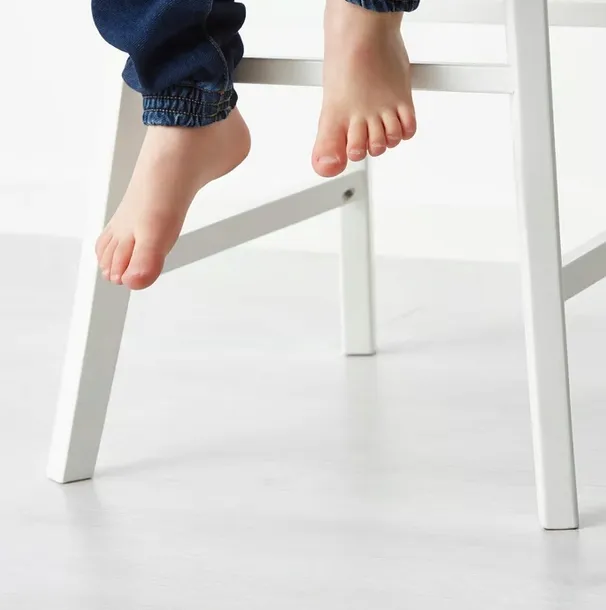 ikea-ingolf-krzeslo-dzieciece-biale-marka-ikea