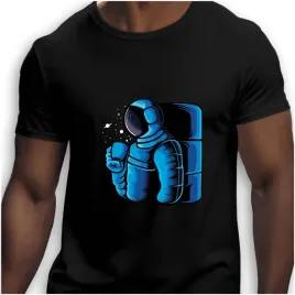 koszulka-meska-czarna-nadruk-astronauta-z-kubkiem-kawy-3xl