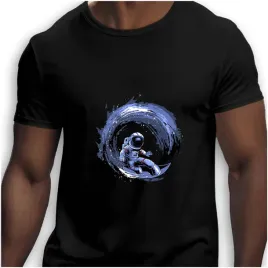 koszulka-meska-czarna-nadruk-astronauta-na-desce-4xl