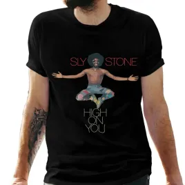 koszulka-czarna-meska-z-nadrukiem-sly-stone-4xl