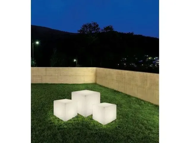 nowodvorski-8966-cumulus-cube-m-liczba-punktow-swiatla-1