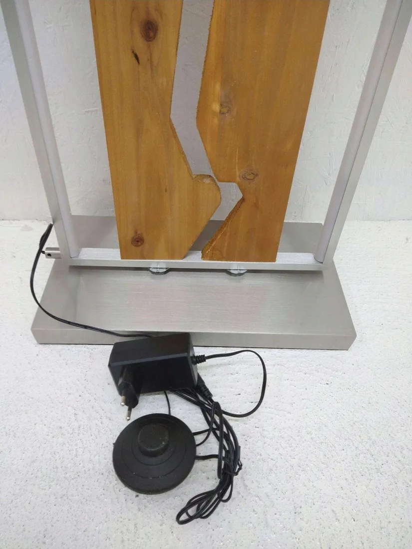 lampa-podlogowa-led-lightbox