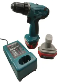 wkretarka-akumulatorowa-12v-makita-6271d-walizka-i-ladowarka