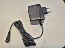 zasilacz-verifone-5v-2-2a-czarny-outlet