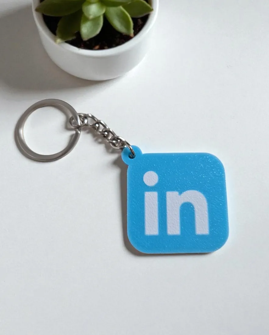 personalizowany-brelok-nfc-linkedin-stan-nowy