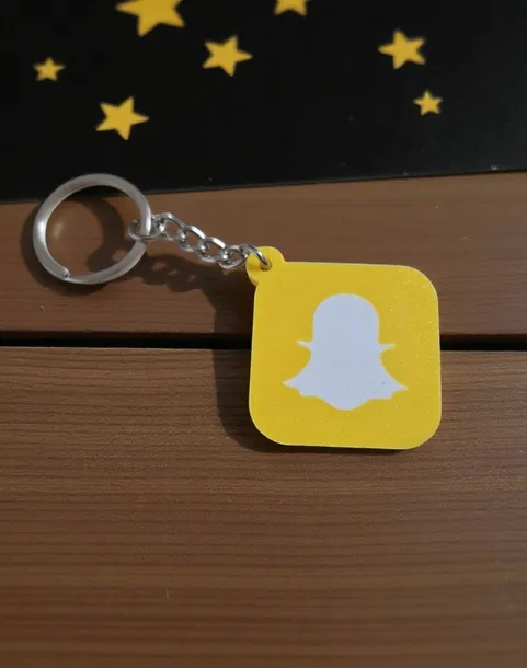 personalizowany-brelok-nfc-snapchat-stan-opakowania-oryginalne-stan-nowy-model-3d