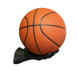 dekoracyjna-rzezba-stojak-z-dlonia-trzymajaca-hand-holding-basketball