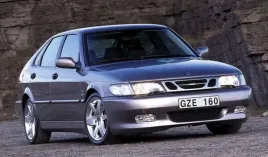 saab-900-ng-9-3-og-kierunkowskaz-prawy-przod-1993-2002-austria