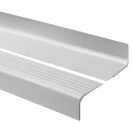 profil-na-schody-pcv-antyposlizgowy-nosek-schodowy-50x45mm-150cm-szary