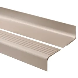 profil-na-schody-pcv-antyposlizgowy-nosek-schodowy-50x45mm-150cm-bez