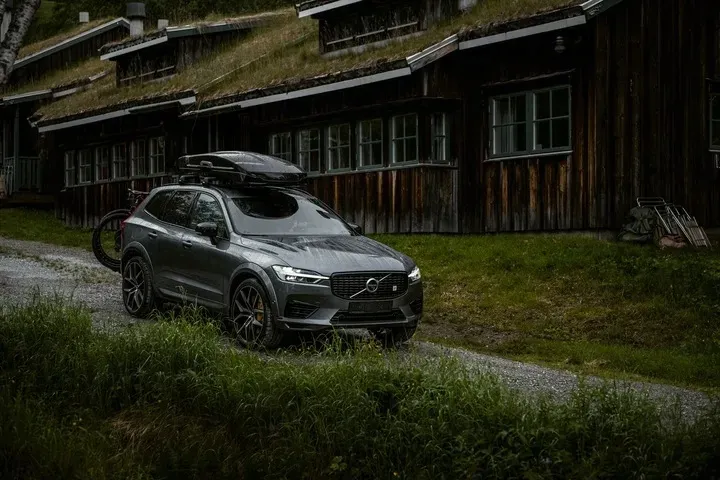 bagaznik-dachowy-box-na-dach-thule-vector-alpine-kolor-czarny