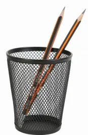 net-kubek-przybornik-skosny-na-dlugopisy-czarny-siateczka-metalowa