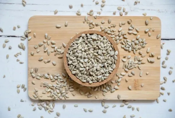 slonecznik-luskany-1-kg-helcom-rodzaj-pestki-slonecznika