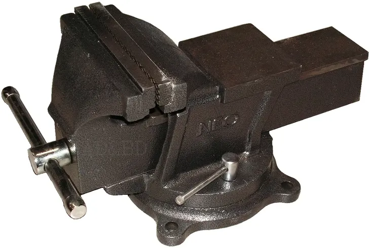imadlo-slusarskie-150-mm-waga-z-opakowaniem-14-kg-stan-nowy