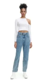niebieskie-jeansy-straight-z-paskiem-cropp-s