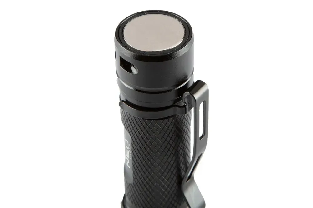 latarka-akumulatorowa-usb-c-2000-lm-chn-led