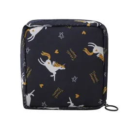 kosmetyczka-dla-dziewczynki-saszetka-na-podpaski-kosmetyki-etui-podrozne