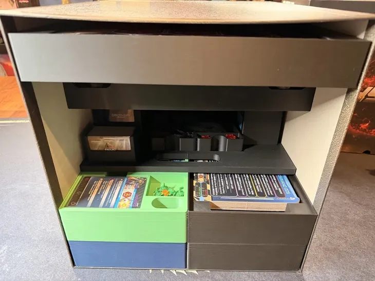 insert-organizer-do-gry-planszowej-cysmic-stan-nowy-material-tworzywo-sztuczne