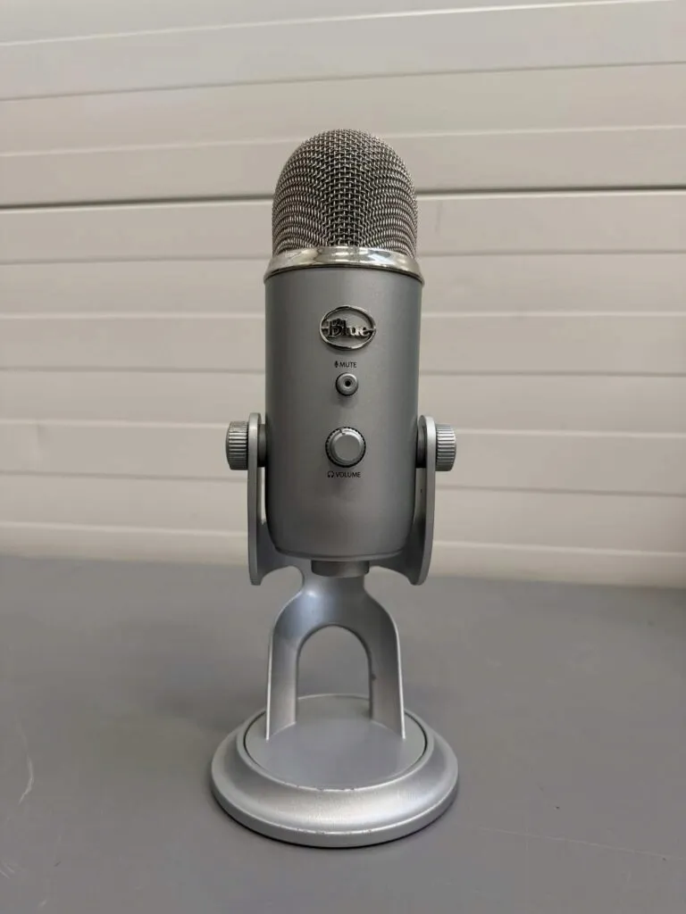 mikrofon-blue-yeti-988-000238-silver