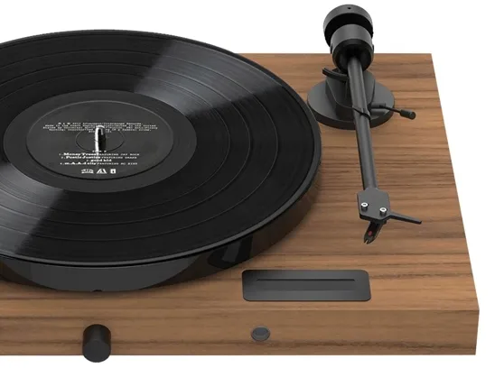 pro-ject-jukebox-e1-om5e-gramofon-system-all-in-one-bluetooth-orzech