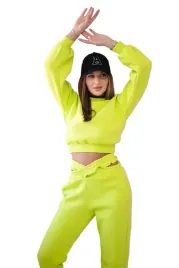 komplet-ocieplany-z-krotka-bluza-pistacjowy