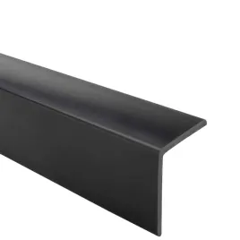 katownik-miekki-pcv-profil-katowy-ochronny-czarny-27x27mm-110cm
