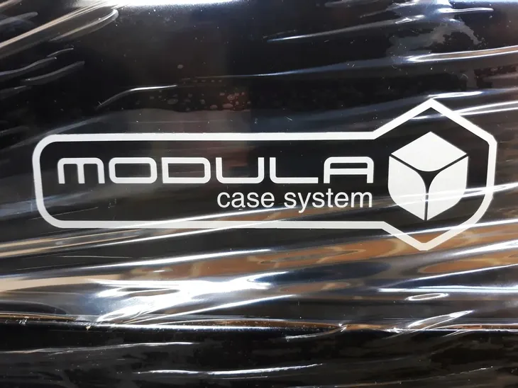 box-na-dach-modula-evo-400-l-czarny-polysk-dopuszczalna-ladownosc-75-kg