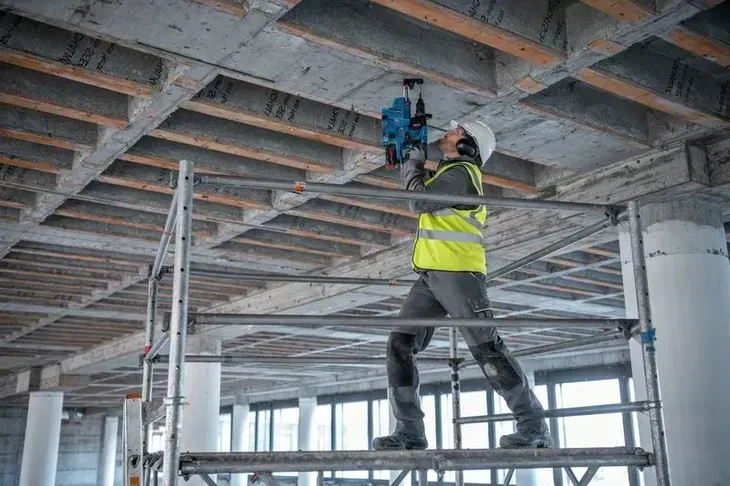 bosch-mlot-gbh-18v-28-cf-2x80ah-procore-funkcyjnosc-4-funkcyjny-wiercenie-z-i-bez-udaru-podkuwanie-indeksacja-blokowanie-dluta