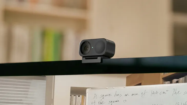 kamera-internetowa-4k-insta360-link-2c-sledzenie-twarzy-tak
