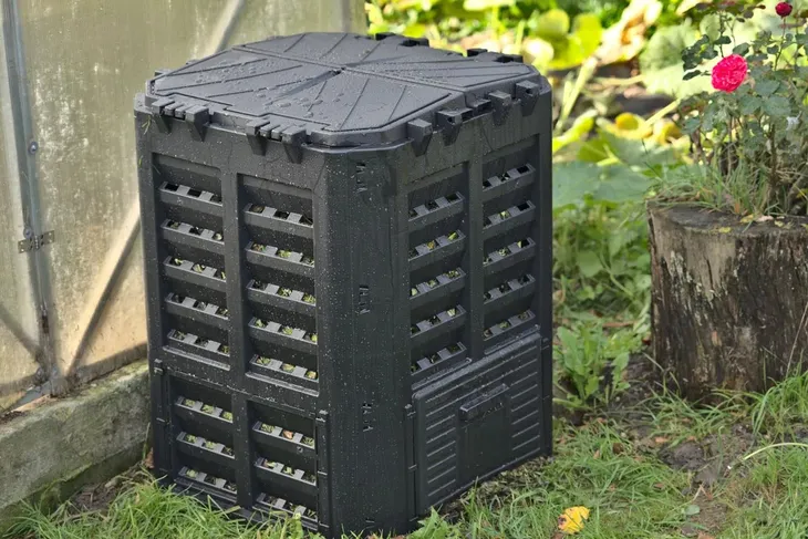 kompostownik-360l-czarny