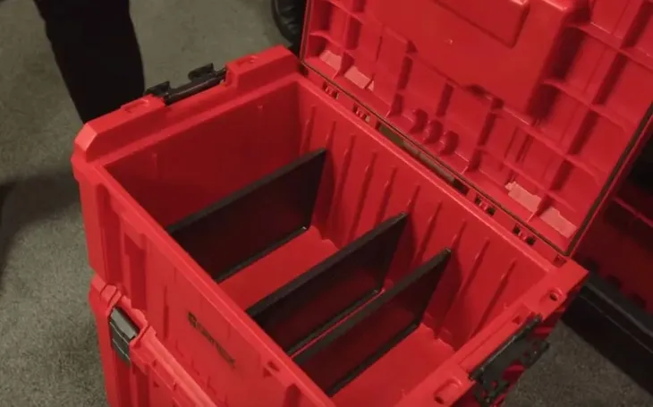qbrick-system-pro-toolbox-2-0-red-ultra-hd