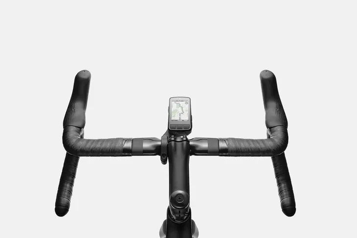 licznik-rowerowy-wahoo-elemnt-bolt-3-gps-funkcje-podstawowe-czas-jazdy-dystans-calkowity-dystans-etapu-predkosc-chwilowa-predkosc-maksymalna-predkosc-srednia-zegar-data-licznik-kalorii-mapy-miedzyczas-nachylenie-podswietlenie-powiadomienia-z-telefonu-termometr-wysokosciomierz