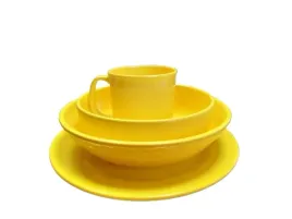 zestaw-kempingowy-zolty-melamina-kubek-250ml-talerze-obiadowe-miska