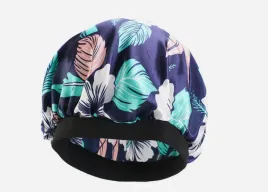 czepek-satynowy-do-wlosow-na-noc-turban-granatowy-w-kwiaty