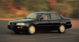 toyota-camry-sxv10-vcv10-blotnik-lewy-przod-1991-1996-austria