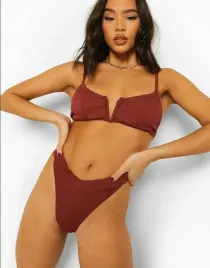 hc24306-boohoo-gora-od-bikini-m