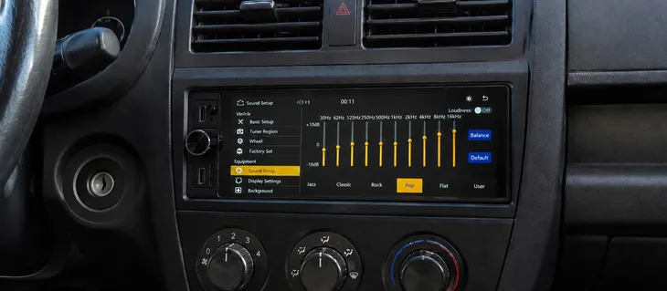 radio-samochodowe-navitel-rd10-smart-car-player-obsluga-android-i-ios-montaz-1-din