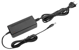 zasilacz-uniwersalny-do-teleskopow-12v-3a