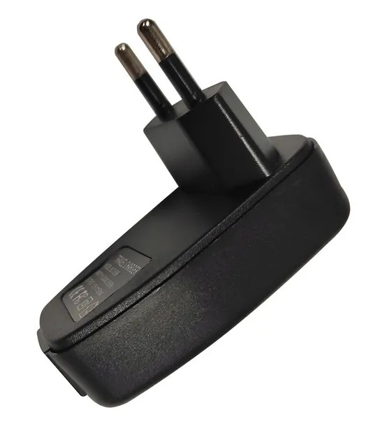 torba-do-laptopa-z-panelem-slonecznym-kod-producenta-brmm38101010