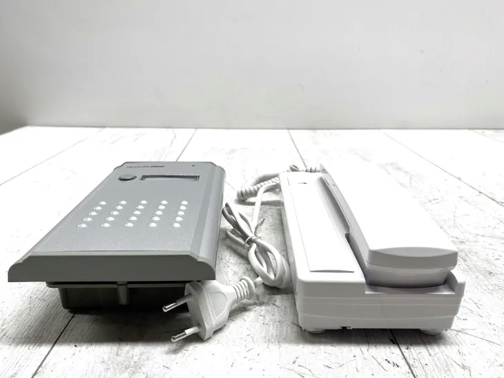 domofon-audio-sentinel-audiokit-3208d1-bialy-rodzaj-domofonu-jednorodzinny