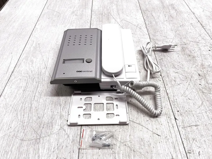 domofon-audio-sentinel-audiokit-3208d1-bialy-typ-domofonu-przewodowy